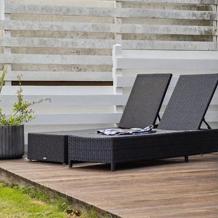 Jaenis - 10m From The Sea By Interhome