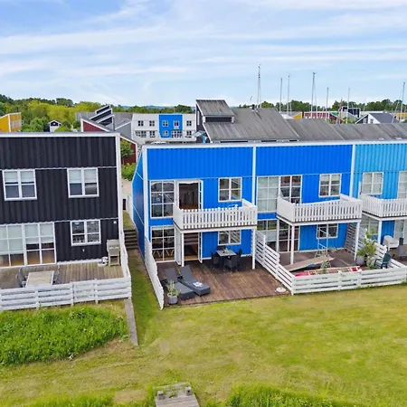 Jaenis - 10m From The Sea By Interhome